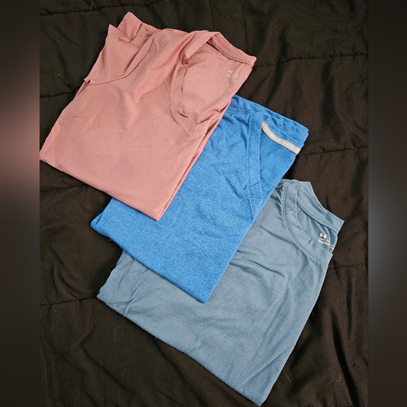 3 Under Armour SS tops - Picture 1 of 10